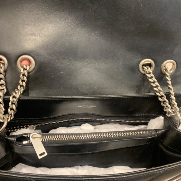 YSL Saint Laurent Loulou Bag Medium Black - Picture 2 of 7